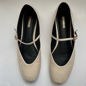 Cushionaire Amour Patent Leather Cream Mary Jane Flats  Size 9